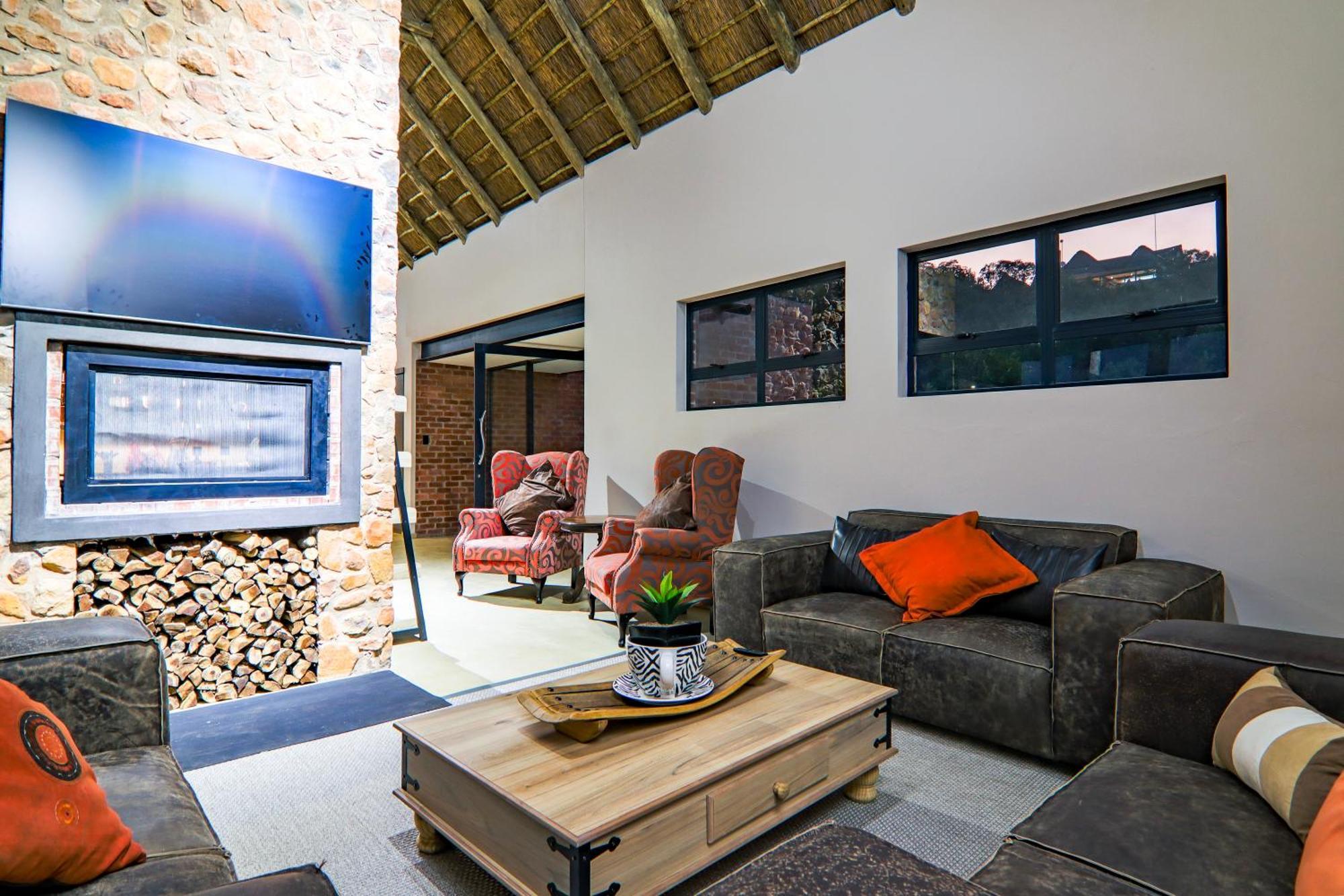 Cliffhanger Lodge Mabula Game Reserve Exterior photo