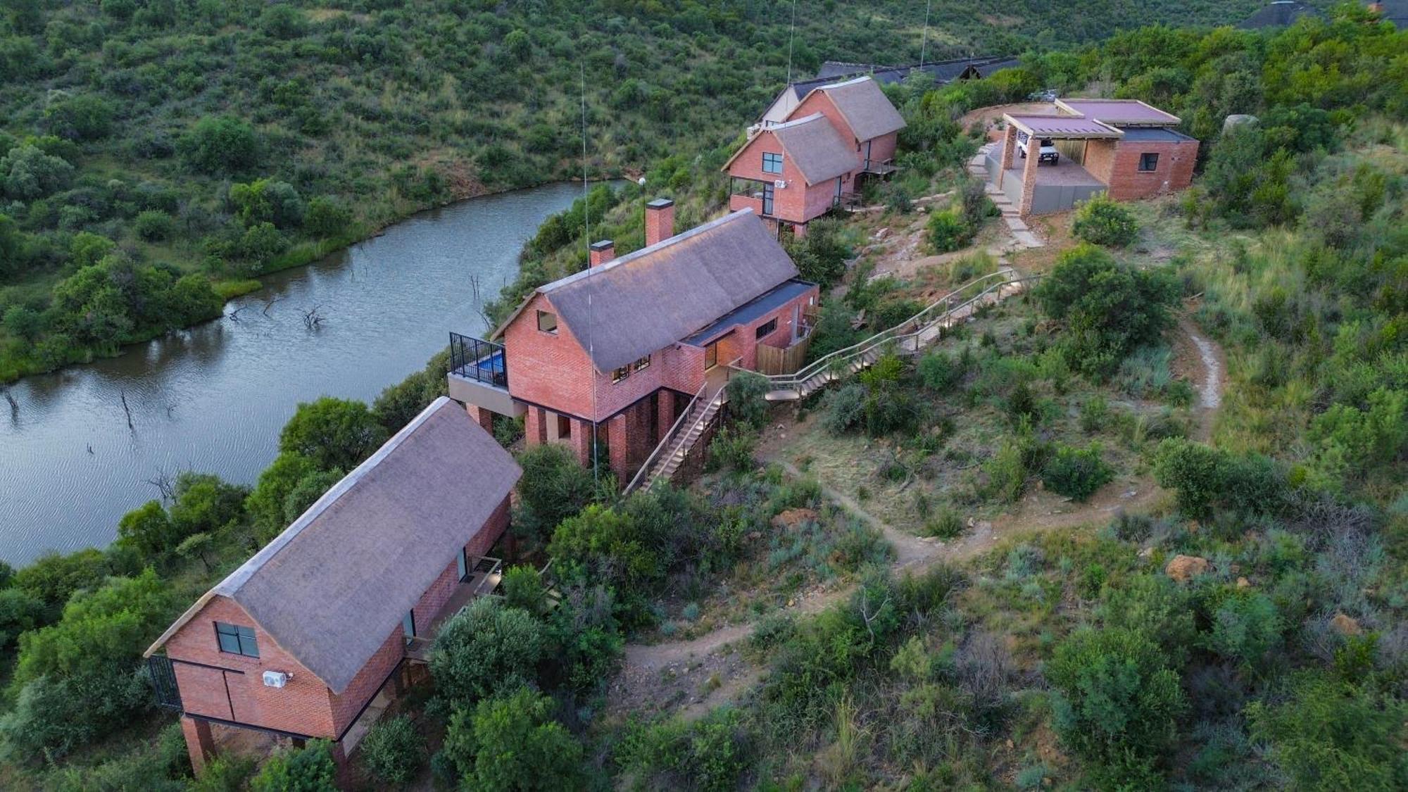 Cliffhanger Lodge Mabula Game Reserve Exterior photo